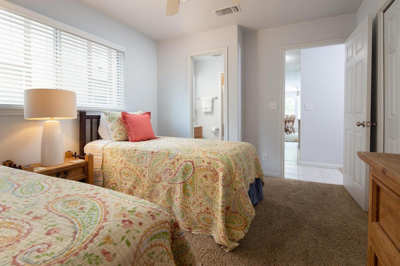 Urban Bungalow Ww C301 New Braunfels Extérieur photo
